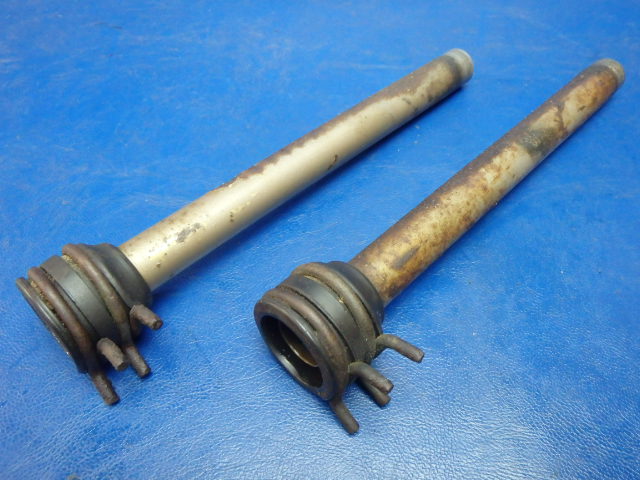 21284 Continental O-300-D - Housing Push Rod (QTY 2)